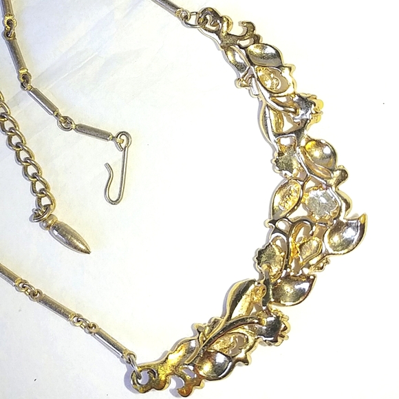 CORO PASTEL FLOWERS CHOKER NECKLACE - VINTAGE FLORAL MCM - Picture 4 of 8